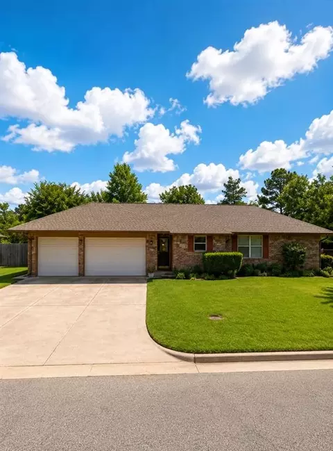 6908 Talbot Ct, Oklahoma City, OK 73162
