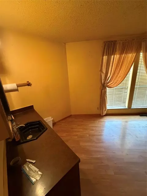 Bath - 740150 S 3484 Rd, Cushing, OK 74023 photo 3 of 4