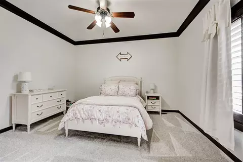 Bedroom - 6716 Oak View Rd, Edmond, OK 73025 photo 3 of 4