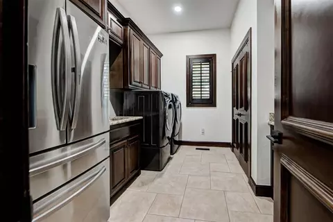 Other - 6716 Oak View Rd, Edmond, OK 73025 photo 4 of 7