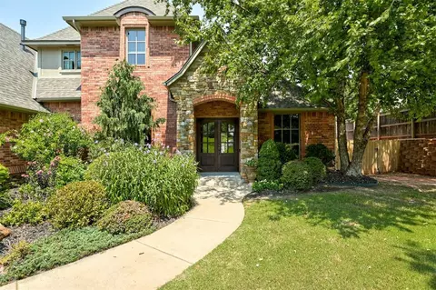 1301 Autumn Creek Dr, Edmond, OK 73003
