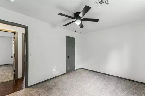 Bedroom - 1017 Pinebrook Dr, Guthrie, OK 73044 photo 2 of 6
