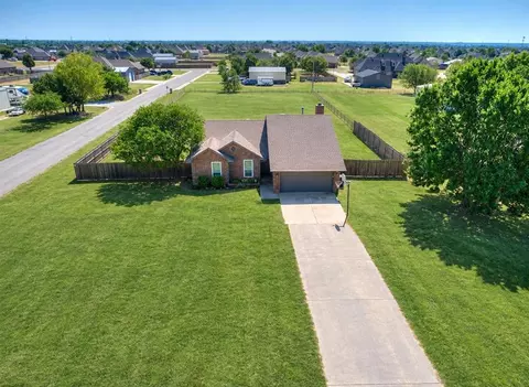 524 NE Antelope St, Piedmont, OK 73078