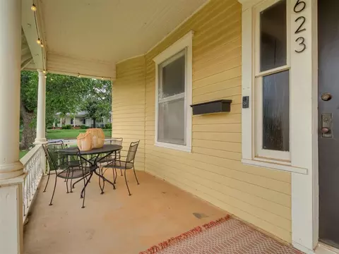 Exterior - 623 E Warner Ave, Guthrie, OK 73044 photo 3 of 12
