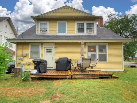 Exterior - 623 E Warner Ave, Guthrie, OK 73044 photo 6 of 12