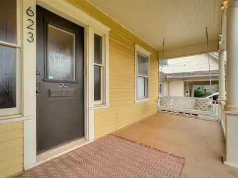 Exterior - 623 E Warner Ave, Guthrie, OK 73044 photo 4 of 12