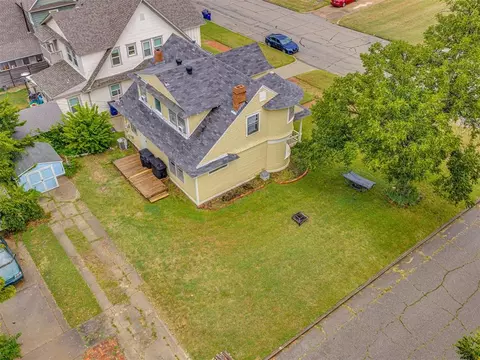 View/Area - 623 E Warner Ave, Guthrie, OK 73044 photo 1 of 6