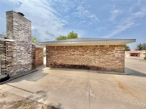 Exterior - 231 Circle Dr, Guymon, OK 73942 photo 3 of 6
