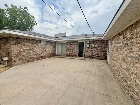 Exterior - 231 Circle Dr, Guymon, OK 73942 photo 5 of 6