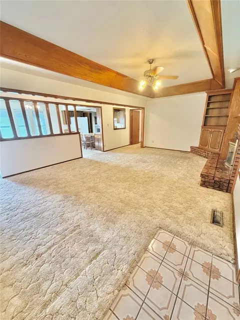 Living - 1915 Chisholm Dr, Guymon, OK 73942 photo 2 of 2