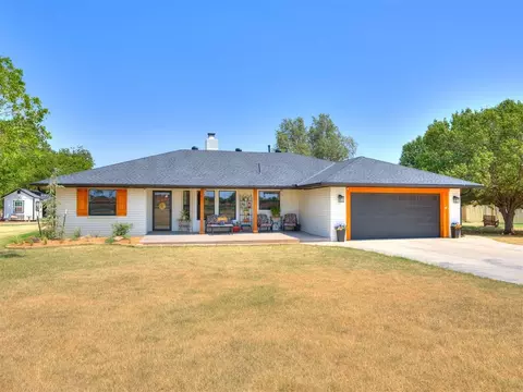 1709 NW Moffat Rd, Piedmont, OK 73078
