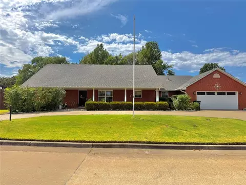 502 Pool Ln, Shawnee, OK 74801