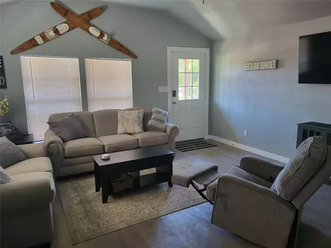 Living - 418251 E 1201 Rd, Eufaula, OK 74432 photo 1 of 4