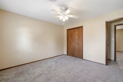 Bedroom - 500 Sequoyah Ln, Altus, OK 73521 photo 7 of 11