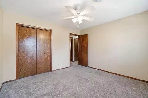 Bedroom - 500 Sequoyah Ln, Altus, OK 73521 photo 6 of 11