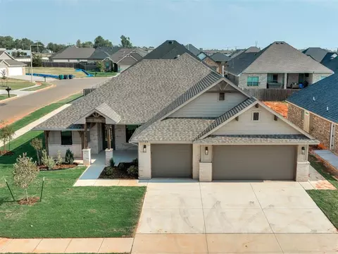 11725 SW 48th St, Mustang, OK 73064