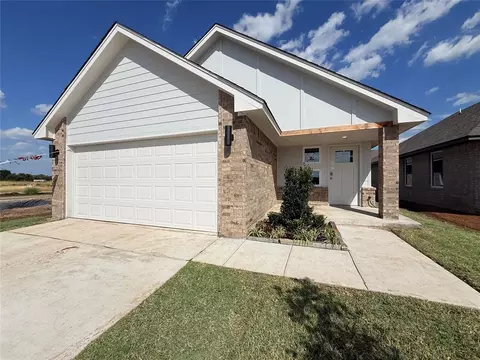 13904 Mondello Ln, Oklahoma City, OK 73170