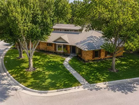 8340 NW 82nd St, Oklahoma City, OK 73132