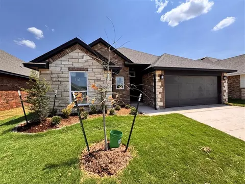 Exterior - 1320 Colonial Ave, Tuttle, OK 73089 photo 2 of 2