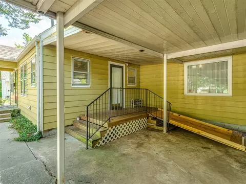 Exterior - 1006 W Eufaula St, Norman, OK 73069 photo 4 of 13