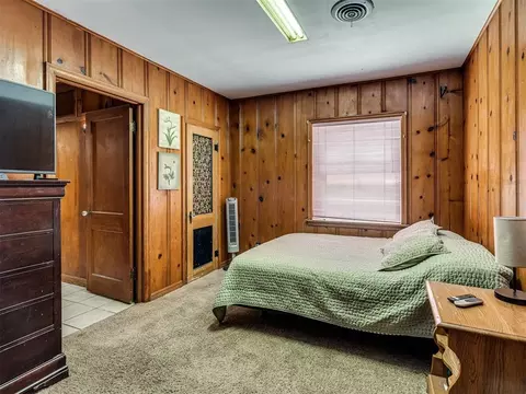 Bedroom - 1006 W Eufaula St, Norman, OK 73069 photo 4 of 9