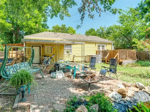 Exterior - 1006 W Eufaula St, Norman, OK 73069 photo 8 of 13