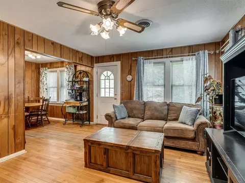 Living - 1006 W Eufaula St, Norman, OK 73069 photo 4 of 4