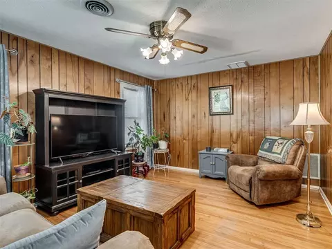 Living - 1006 W Eufaula St, Norman, OK 73069 photo 3 of 4