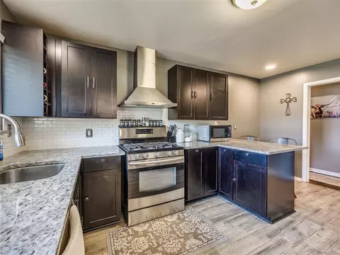 1406 W Shuttee St, El Reno, OK 73036