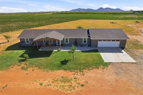 Exterior - 21105 E County Road 162, Headrick, OK 73549 photo 7 of 8
