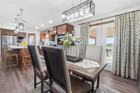Dining - 21105 E County Road 162, Headrick, OK 73549 photo 1 of 3