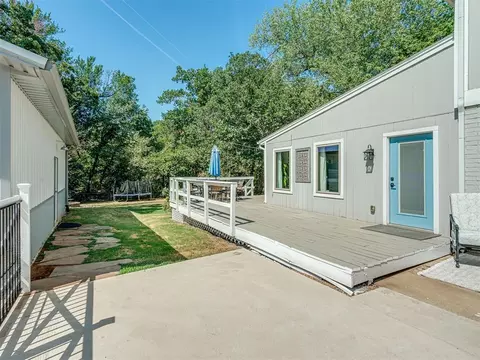 Exterior - 1644 Red Fox Rd, Edmond, OK 73034 photo 9 of 13