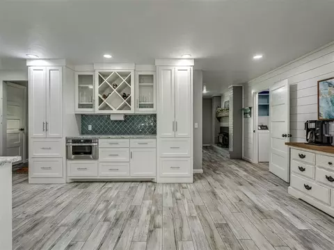 Kitchen - 1644 Red Fox Rd, Edmond, OK 73034 photo 1 of 7