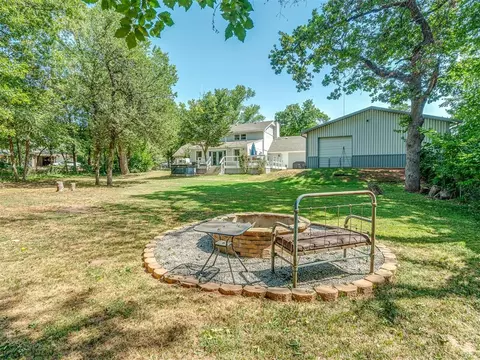 Exterior - 1644 Red Fox Rd, Edmond, OK 73034 photo 11 of 13
