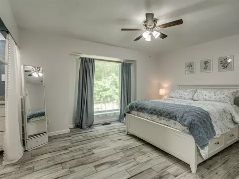 Bedroom - 1644 Red Fox Rd, Edmond, OK 73034 photo 1 of 10