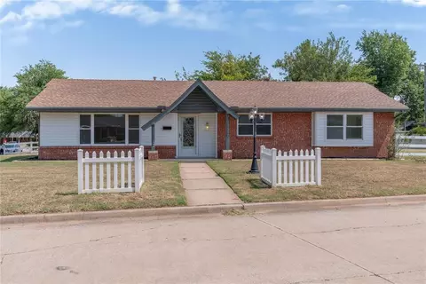 601 Country Club Cir, Oklahoma City, OK 73110