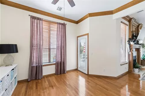 Living - 900 Grandview Rd, Tuttle, OK 73089 photo 5 of 5