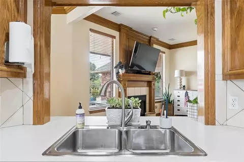 Kitchen - 900 Grandview Rd, Tuttle, OK 73089 photo 7 of 8