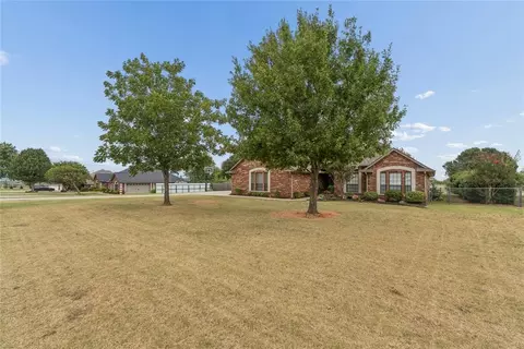 Other - 900 Grandview Rd, Tuttle, OK 73089 photo 2 of 11