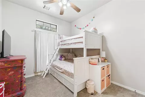 Bedroom - 900 Grandview Rd, Tuttle, OK 73089 photo 6 of 9