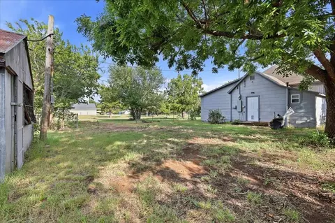 Exterior - 1216 E Vilas Ave, Guthrie, OK 73044 photo 3 of 3