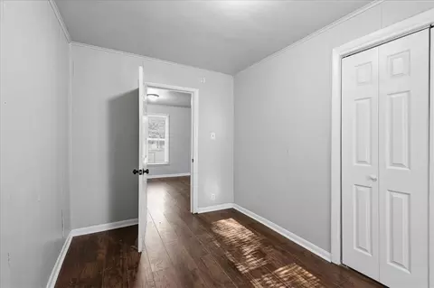 Bedroom - 1216 E Vilas Ave, Guthrie, OK 73044 photo 4 of 6
