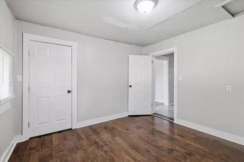 Bedroom - 1216 E Vilas Ave, Guthrie, OK 73044 photo 2 of 6