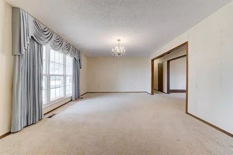 Living - 332852 E 1060 Rd, Mcloud, OK 74851 photo 1 of 7