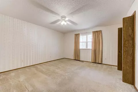 Bedroom - 332852 E 1060 Rd, Mcloud, OK 74851 photo 1 of 9