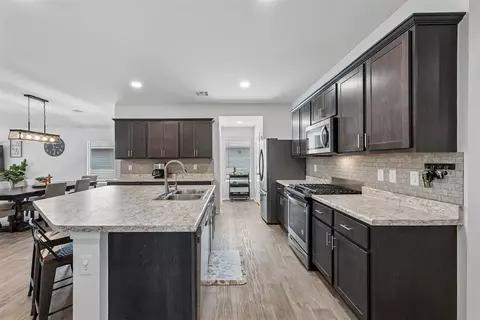 3425 Furrow Dr, Yukon, OK 73099