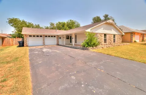 2317 NW 113th St, Oklahoma City, OK 73120