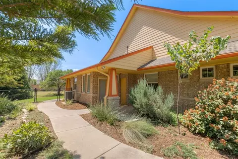 Exterior - 4606 Pikeys Trl, Tuttle, OK 73089 photo 2 of 16