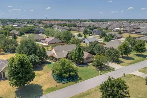 View/Area - 4606 Pikeys Trl, Tuttle, OK 73089 photo 2 of 4