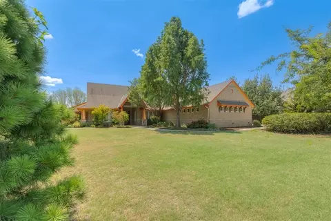 Exterior - 4606 Pikeys Trl, Tuttle, OK 73089 photo 9 of 16